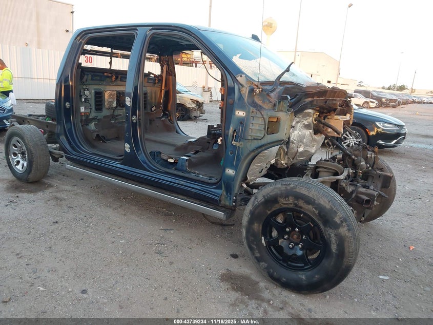 GMC SIERRA 1500 4WD SHORT BOX DENALI