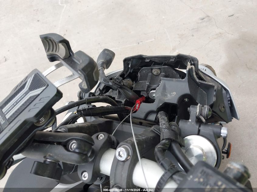 2025 Yamaha Mtn690 VIN: JYARM48E7SA002159 Lot: 43739246