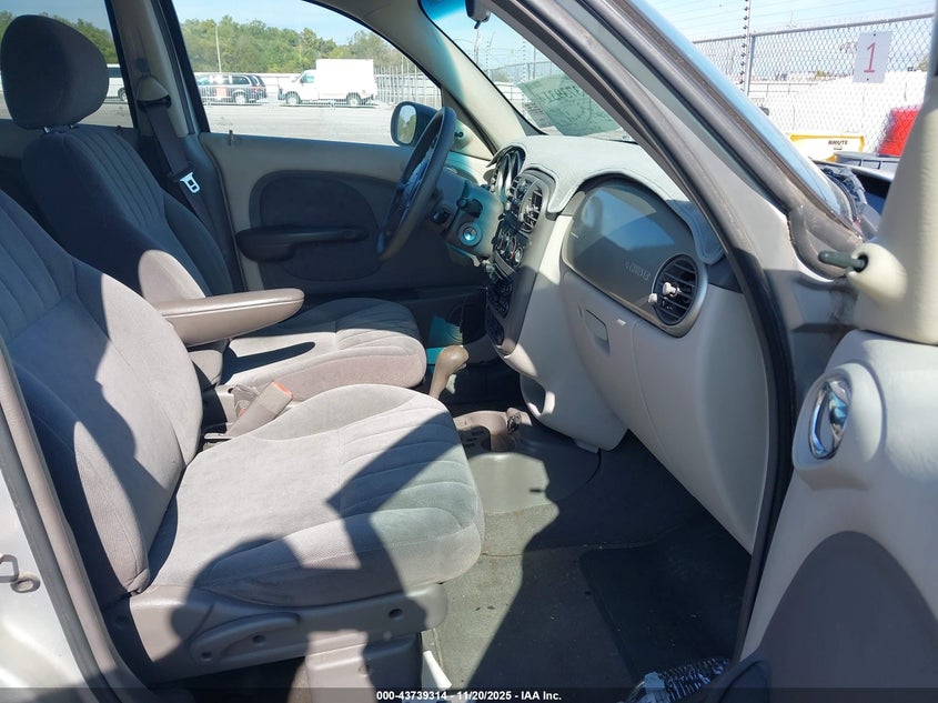 3C4FY4BB61T565723 2001 CHRYSLER PT CRUISER photo no. 5