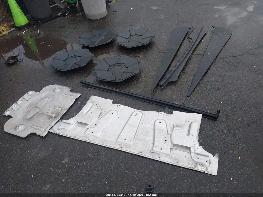 2024 Tesla Cybertruck Cyberbeast VIN: 7G2CEHEEXRA029290 Lot: 43739419