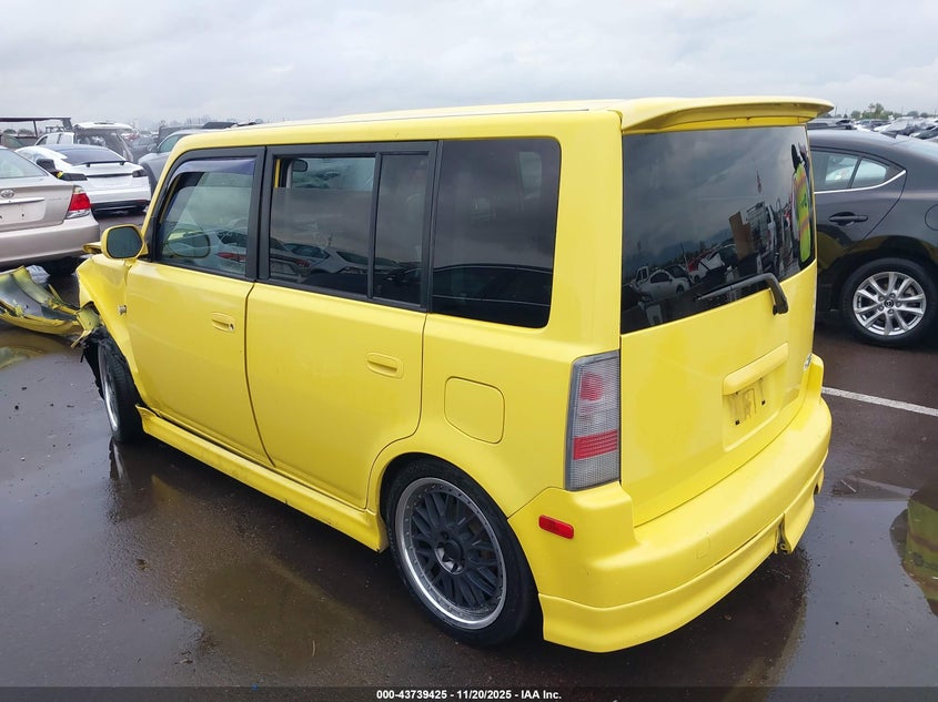 JTLKT334854014300 2005 SCION XB photo no. 3
