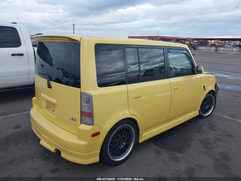 JTLKT334854014300 2005 SCION XB photo no. 4