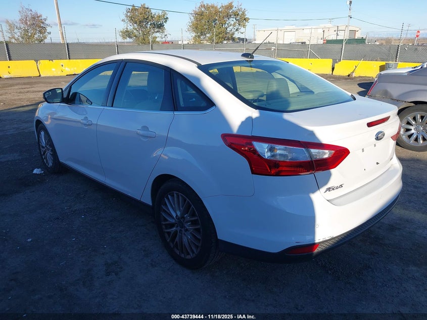1FAHP3H23CL348860 2012 FORD FOCUS photo no. 3