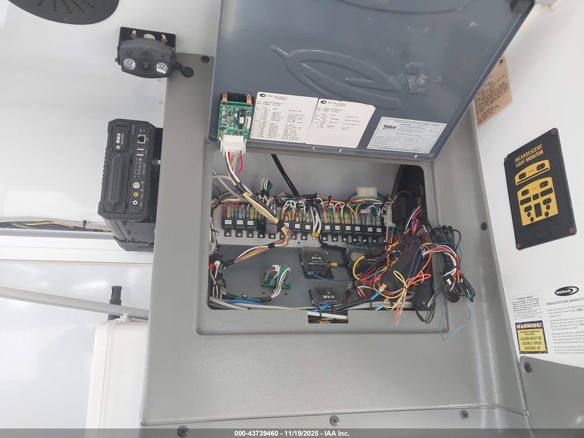 2021 Chevrolet Express Cutaway 4500 Van VIN: 1HA6GUB7XMN006335 Lot: 43739460