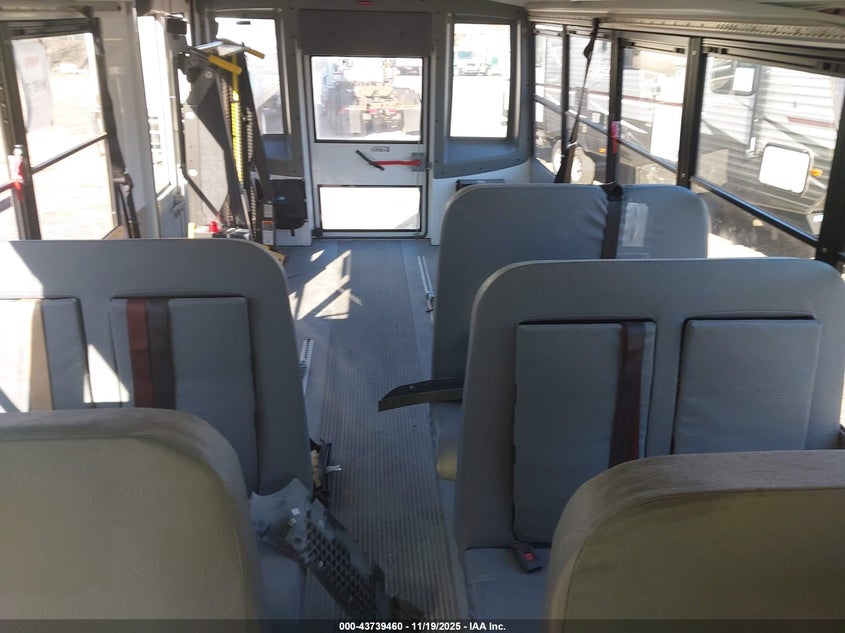 2021 Chevrolet Express Cutaway 4500 Van VIN: 1HA6GUB7XMN006335 Lot: 43739460