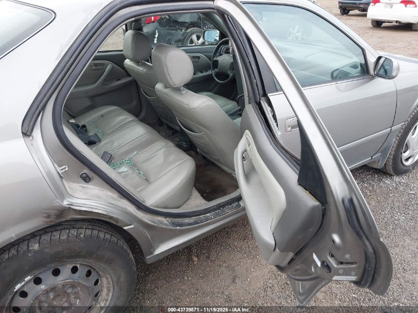 1998 Toyota Camry Le V6 VIN: JT2BF22K9W0142639 Lot: 43739571