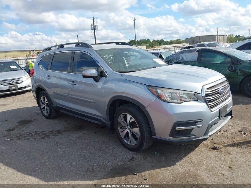SUBARU ASCENT PREMIUM