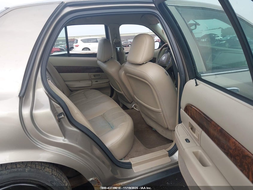 2MEHM75W44X651845 2004 MERCURY GRAND MARQUIS photo no. 8