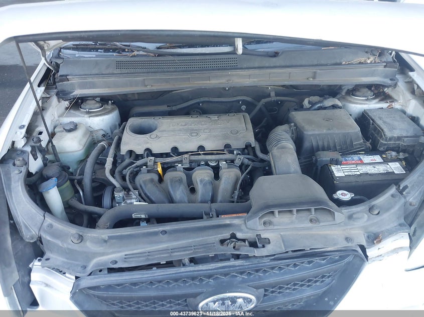 2009 Kia Rondo Lx VIN: KNAFG528897261500 Lot: 43739623