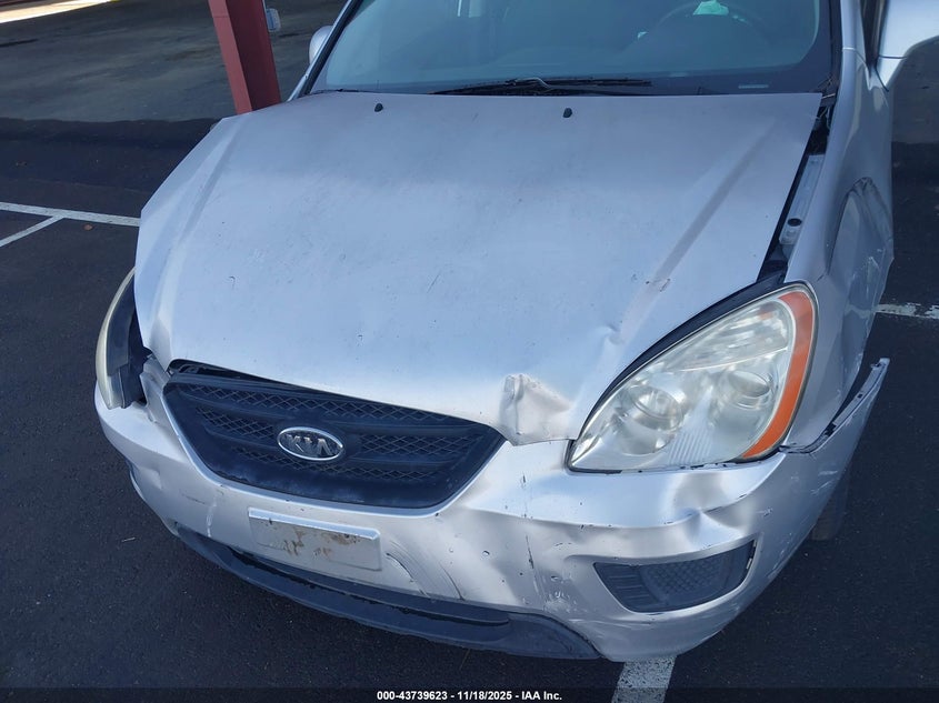 2009 Kia Rondo Lx VIN: KNAFG528897261500 Lot: 43739623