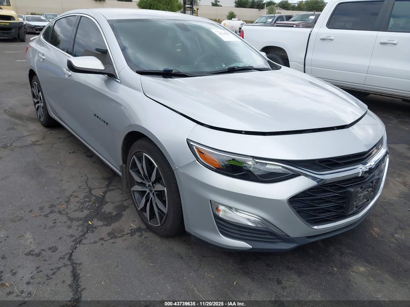 CHEVROLET MALIBU FWD RS