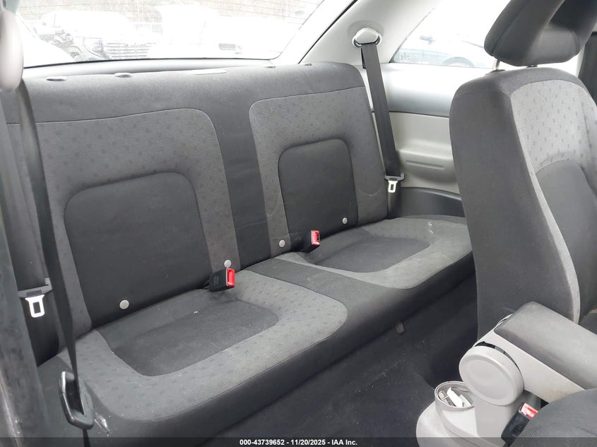 2002 Volkswagen New Beetle Gls VIN: 3VWCK21C82M438824 Lot: 43739652