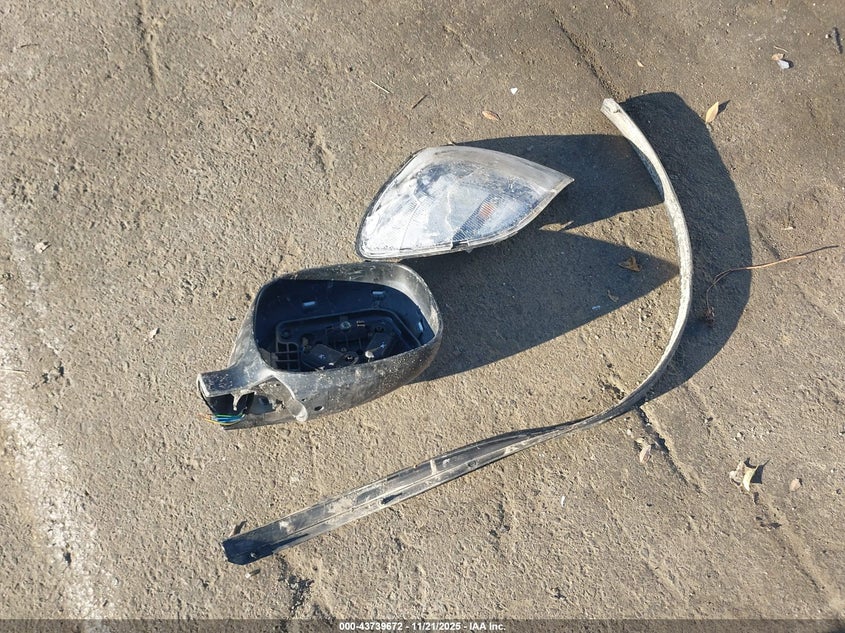 2005 Toyota Tundra Limited V8 VIN: 5TBET38165S481087 Lot: 43739672