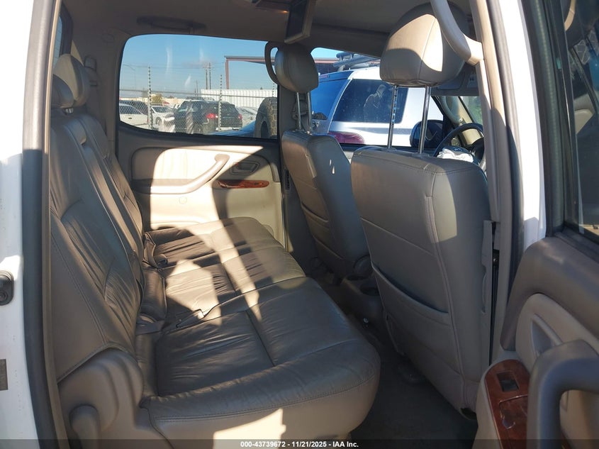 2005 Toyota Tundra Limited V8 VIN: 5TBET38165S481087 Lot: 43739672