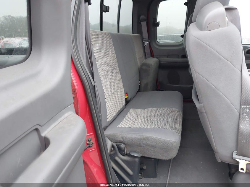 2002 Ford F-150 Lariat/Xl/Xlt VIN: 1FTRX18L72NC09944 Lot: 43739714