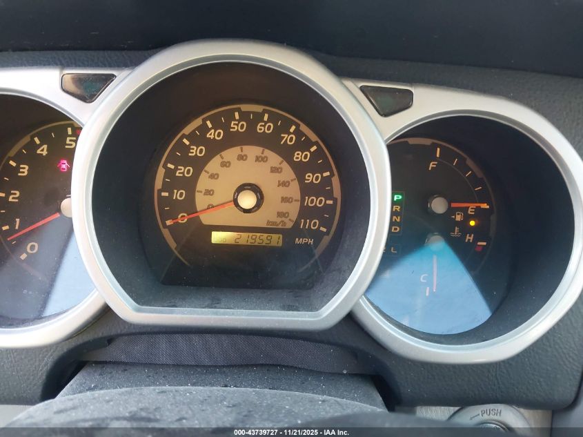 2004 Toyota 4Runner Sr5 V8 VIN: JTEBT14R448014033 Lot: 43739727