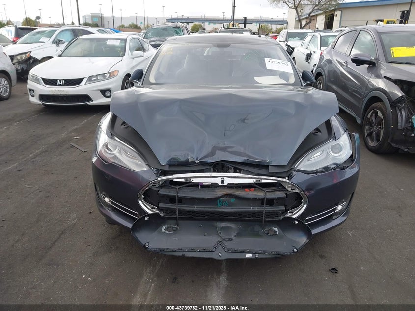 2014 Tesla Model S P85 VIN: 5YJSA1H13EFP50493 Lot: 43739752