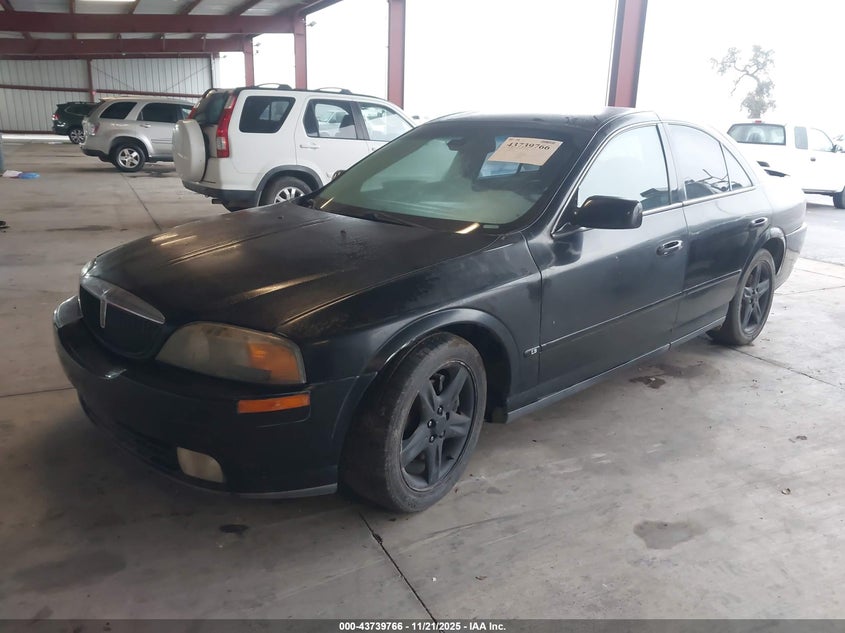 1LNHM86S0YY862464 2000 LINCOLN LS photo no. 2