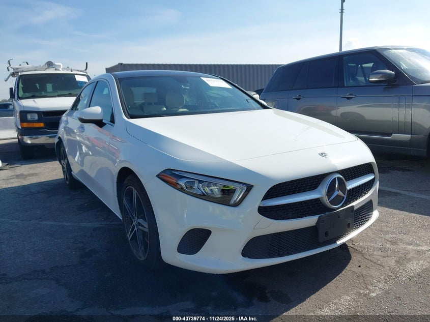 MERCEDES-BENZ A-CLASS A 220