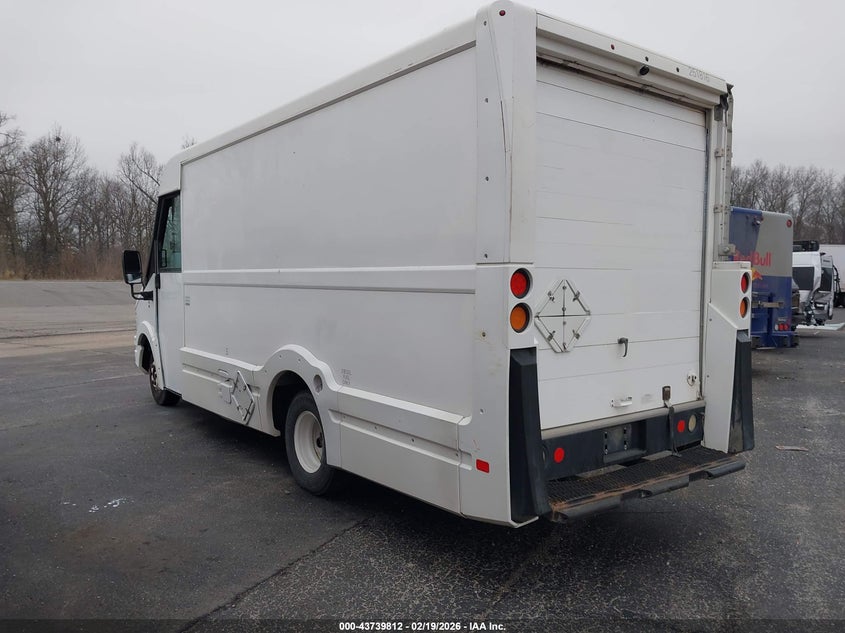 2013 Isuzu Commercial Van