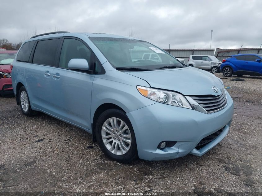 TOYOTA SIENNA XLE PREMIUM 8 PASSENGER
