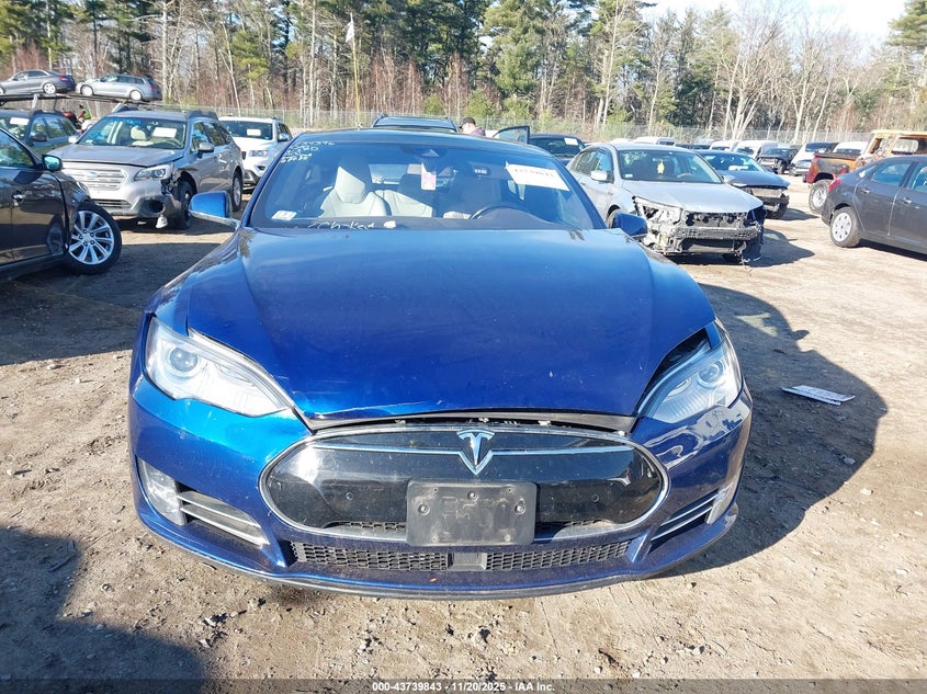 2016 Tesla Model S 60D/70D/75D/85D/90D VIN: 5YJSA1E27GF123893 Lot: 43739843