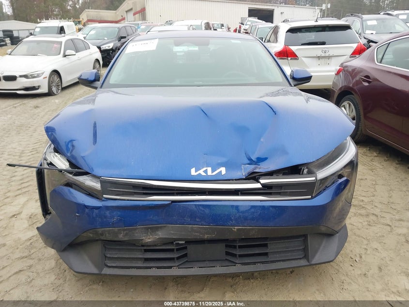 2025 Kia K4 Lxs VIN: 3KPFT4DE8SE038066 Lot: 43739875