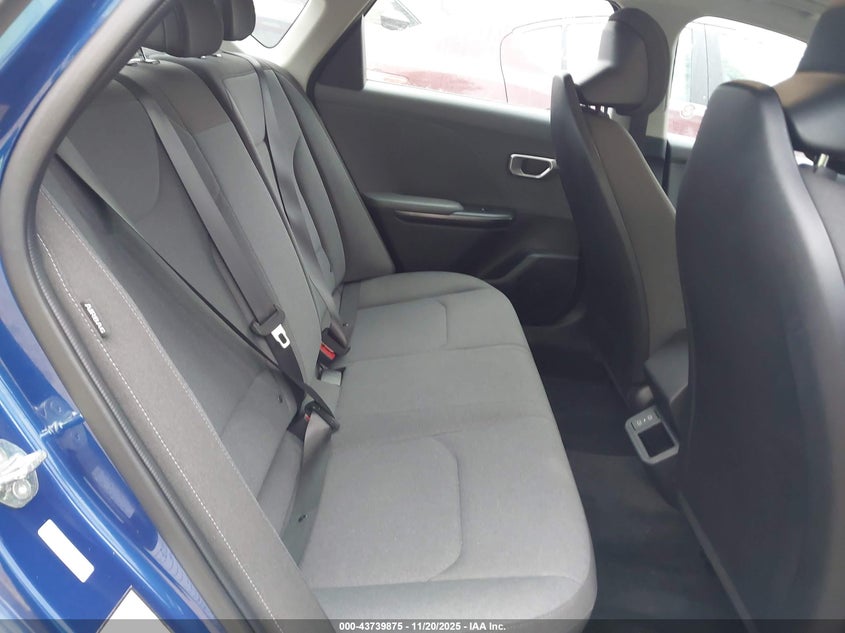 2025 Kia K4 Lxs VIN: 3KPFT4DE8SE038066 Lot: 43739875