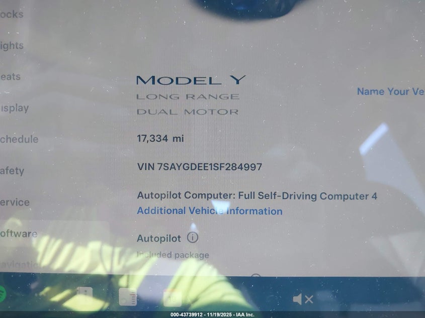 2025 Tesla Model Y Long Range Dual Motor All-Wheel Drive VIN: 7SAYGDEE1SF284997 Lot: 43739912