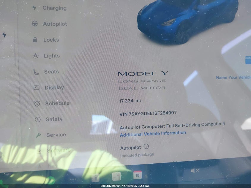 2025 Tesla Model Y Long Range Dual Motor All-Wheel Drive VIN: 7SAYGDEE1SF284997 Lot: 43739912
