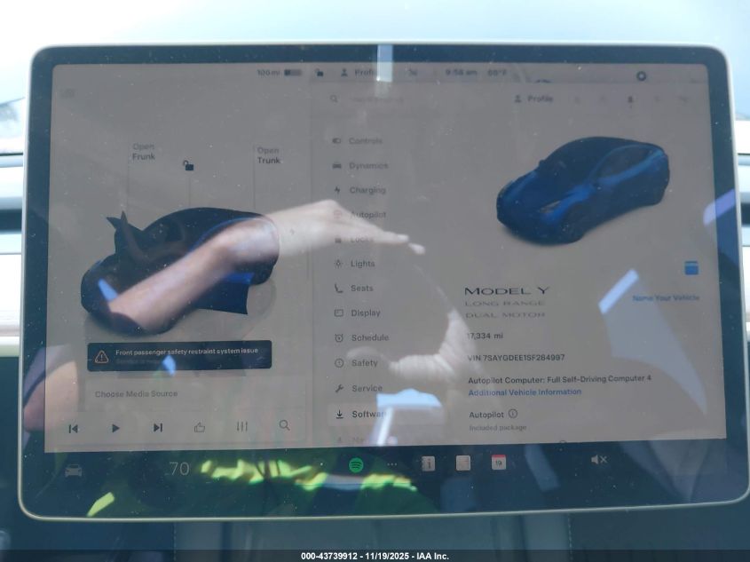 2025 Tesla Model Y Long Range Dual Motor All-Wheel Drive VIN: 7SAYGDEE1SF284997 Lot: 43739912