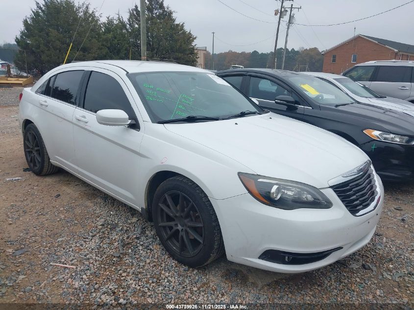 CHRYSLER 200 TOURING