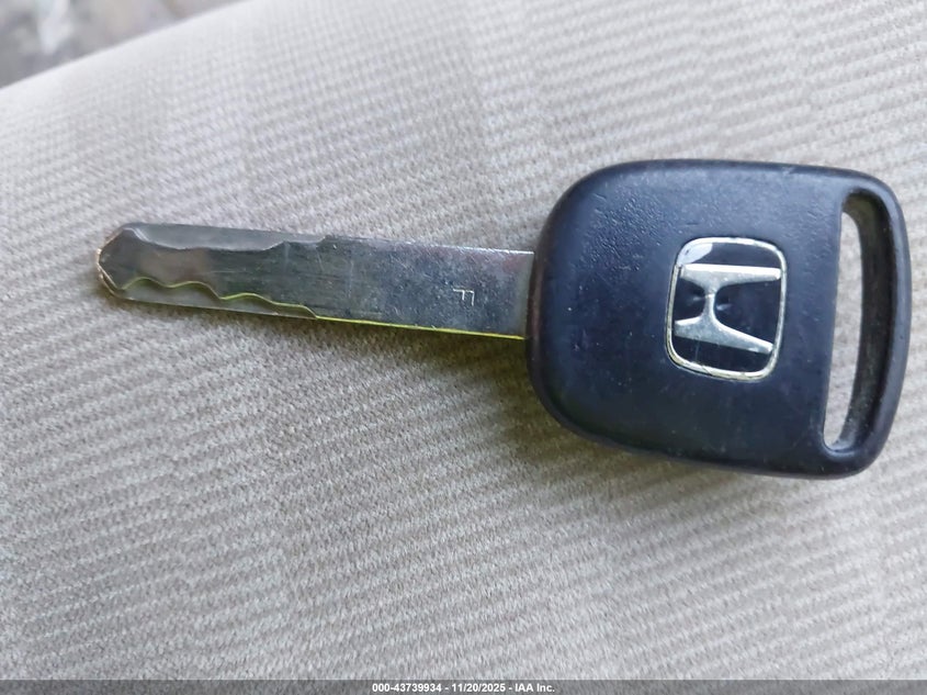 2004 Honda Civic Lx VIN: 2HGES16564H501860 Lot: 43739934