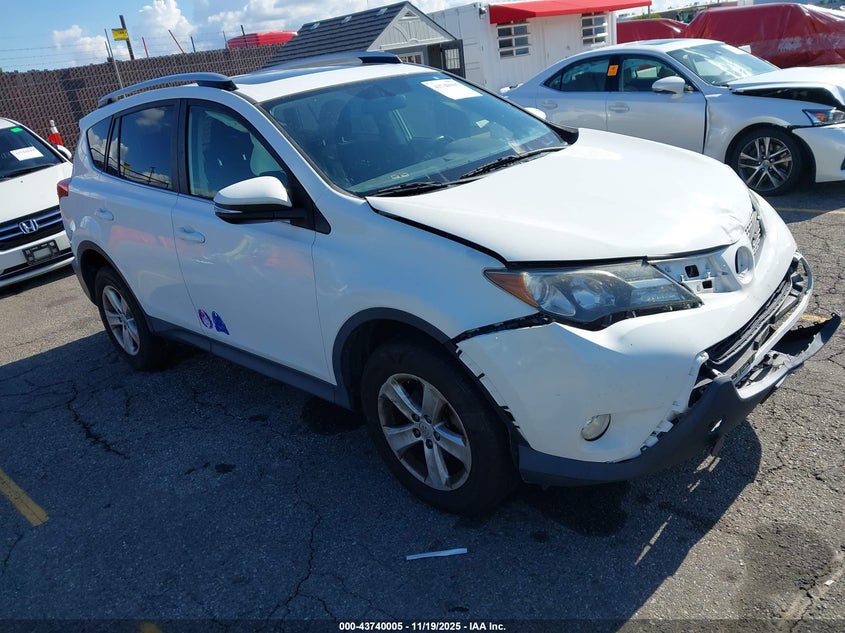 TOYOTA RAV4 XLE