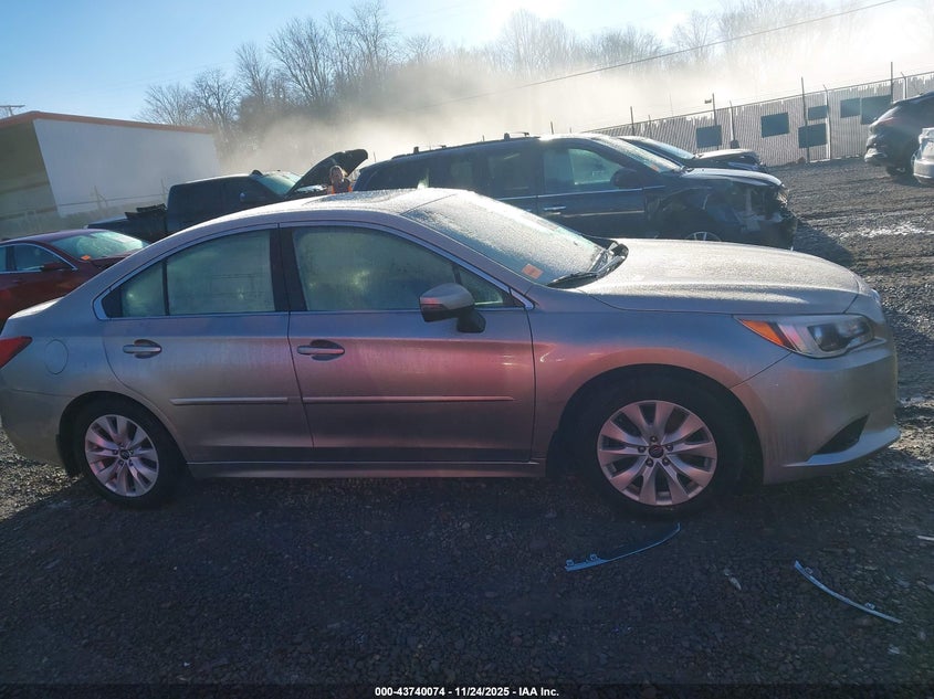 2015 Subaru Legacy 2.5I Premium VIN: 4S3BNBH65F3053508 Lot: 43740074