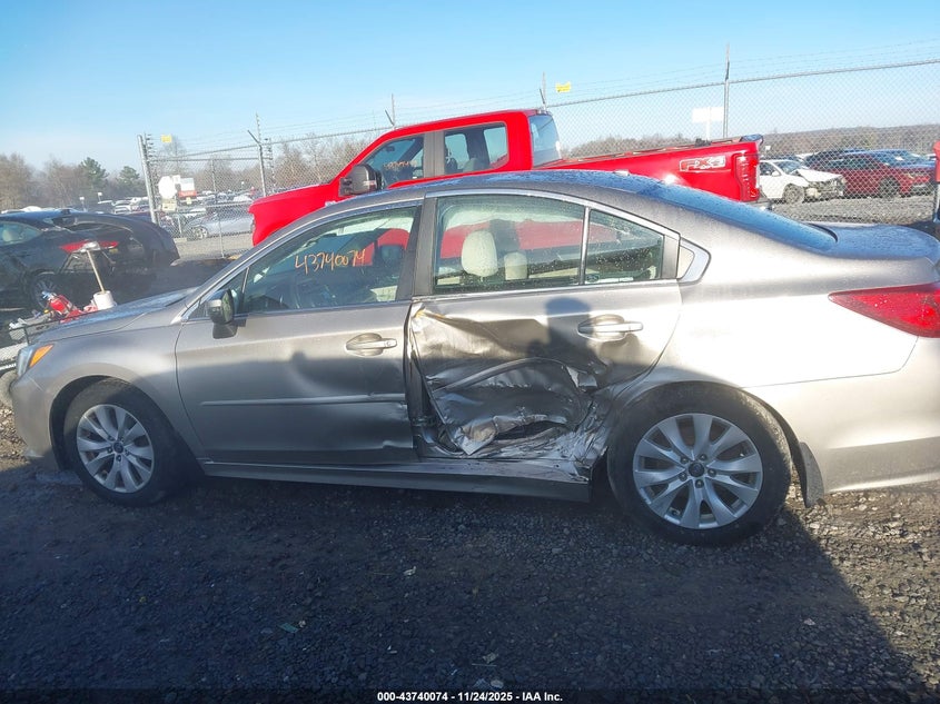 2015 Subaru Legacy 2.5I Premium VIN: 4S3BNBH65F3053508 Lot: 43740074