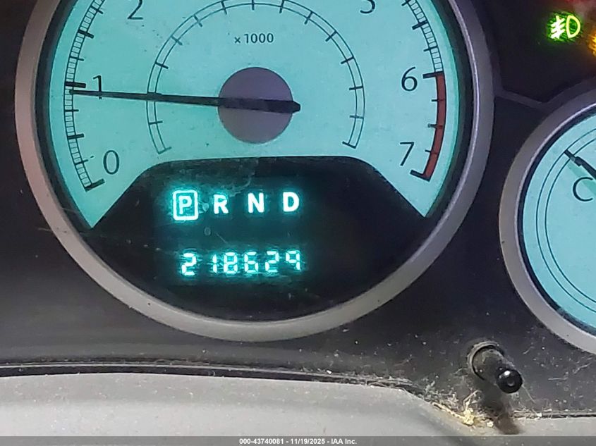 2008 Chrysler Town & Country Touring VIN: 2A8HR54P78R771255 Lot: 43740081