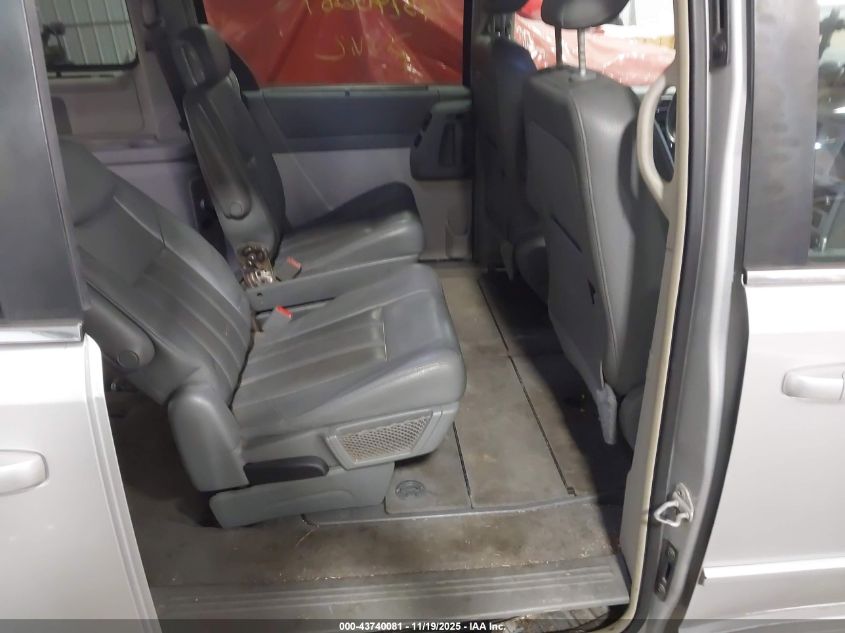 2008 Chrysler Town & Country Touring VIN: 2A8HR54P78R771255 Lot: 43740081