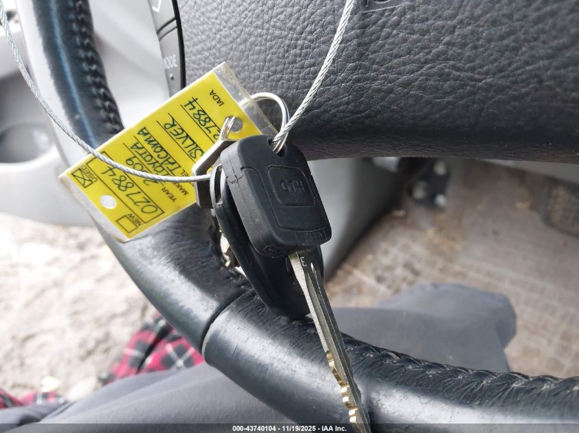 2009 Toyota Tacoma Base V6 VIN: 3TMLU42N59M027884 Lot: 43740104