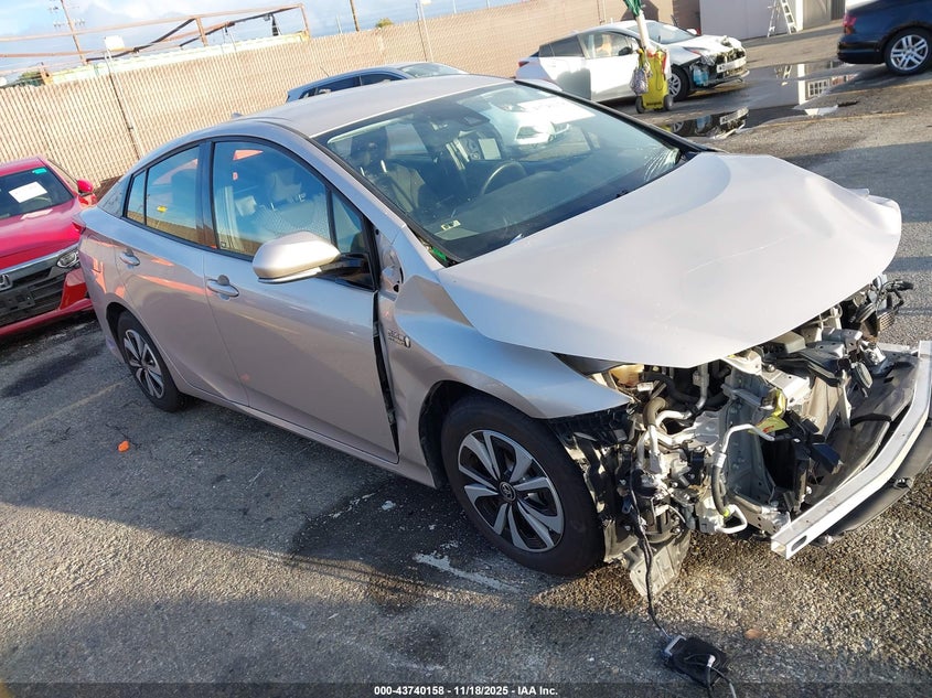 TOYOTA PRIUS PRIME PLUS