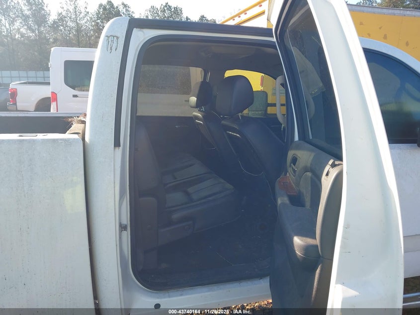 2008 Chevrolet Silverado 2500Hd Ltz VIN: 1GCHK23618F141628 Lot: 43740164