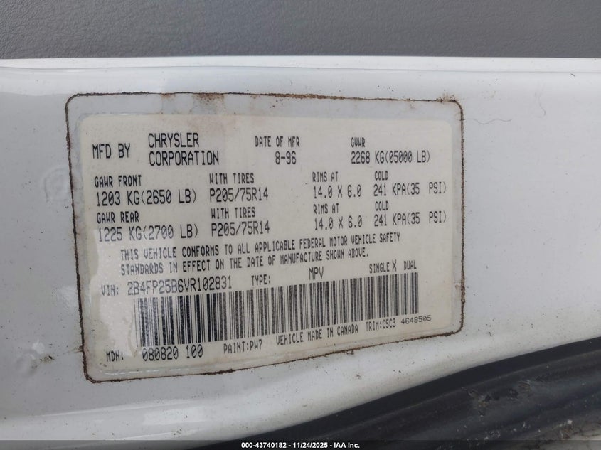 1997 Dodge Caravan VIN: 2B4FP25B6VR102831 Lot: 43740182