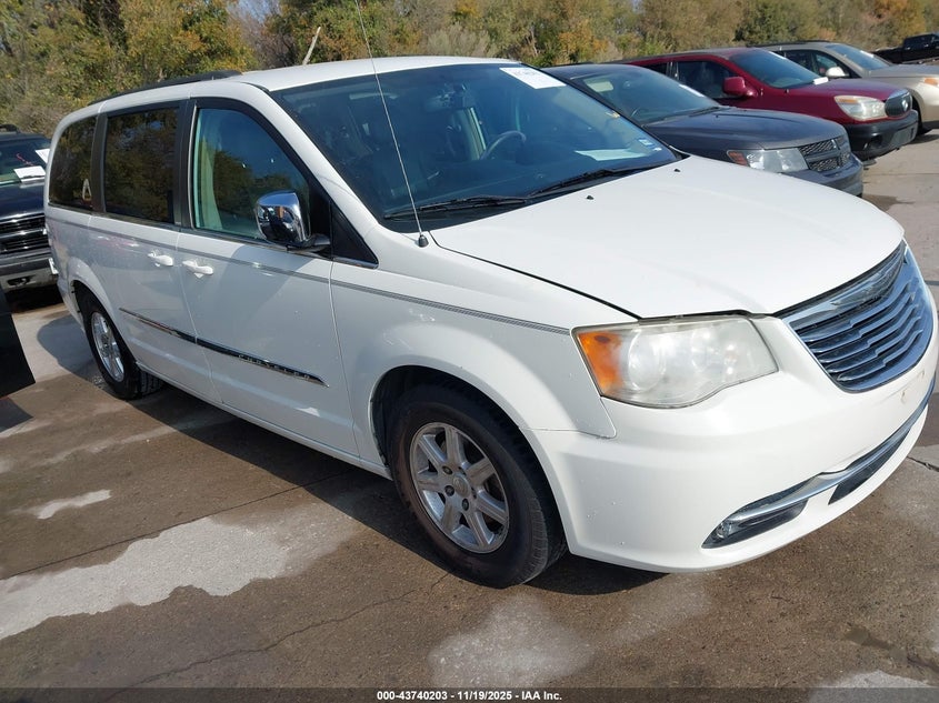 2011 Chrysler Town & Country Touring-L VIN: 2A4RR8DG4BR690051 Lot: 43740203
