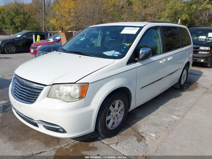 2011 Chrysler Town & Country Touring-L VIN: 2A4RR8DG4BR690051 Lot: 43740203