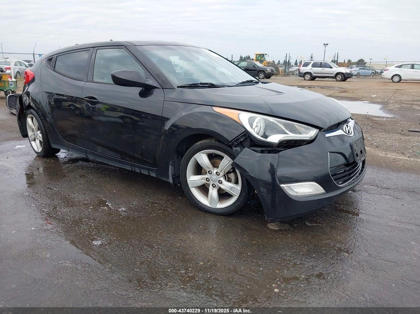 HYUNDAI VELOSTER BASE W/GRAY (A6)