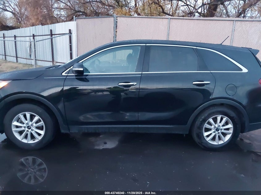 5XYPG4A37KG518758 2019 KIA SORENTO photo no. 14