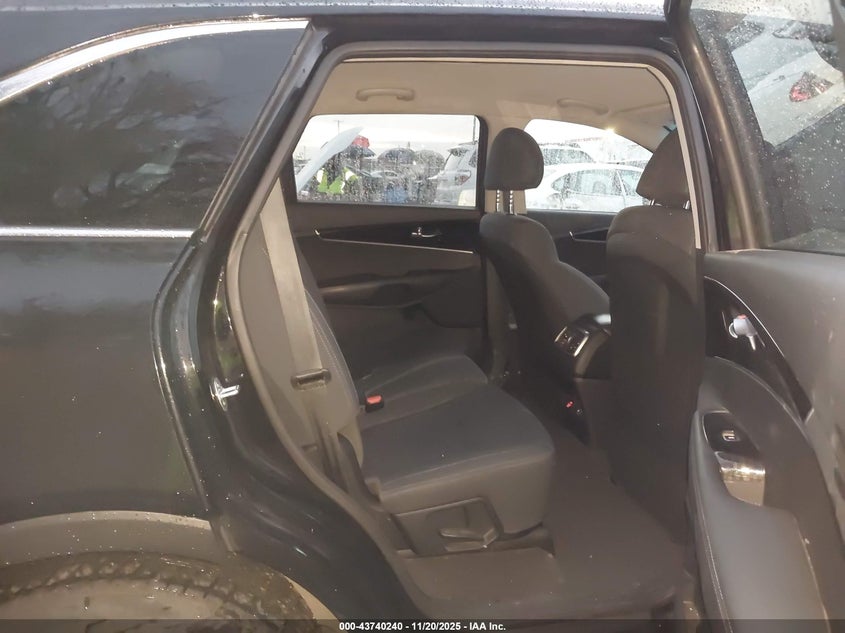 5XYPG4A37KG518758 2019 KIA SORENTO photo no. 8