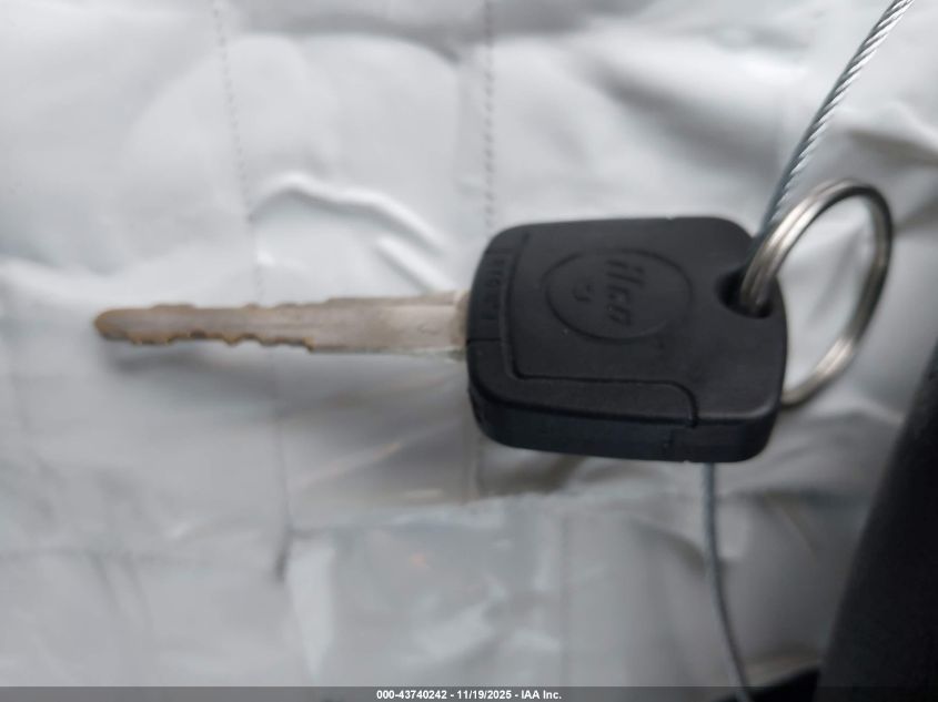 2007 Mazda Mazda3 I VIN: JM1BK12F871728504 Lot: 43740242