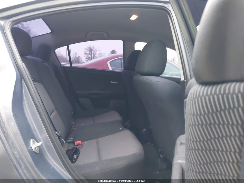 2007 Mazda Mazda3 I VIN: JM1BK12F871728504 Lot: 43740242