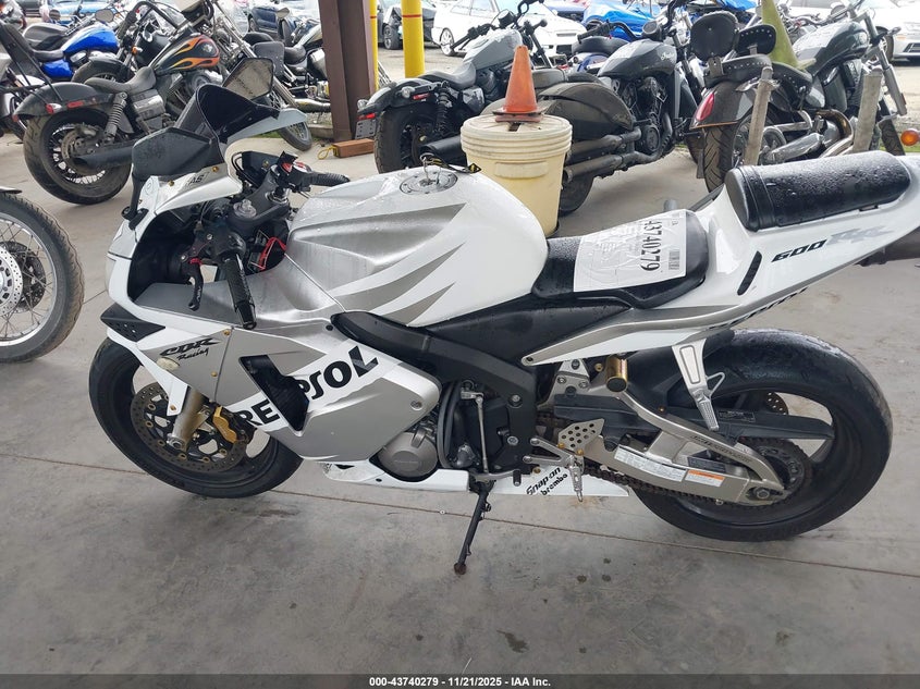 2003 Honda Cbr600 Rr VIN: JH2PC37063M000554 Lot: 43740279